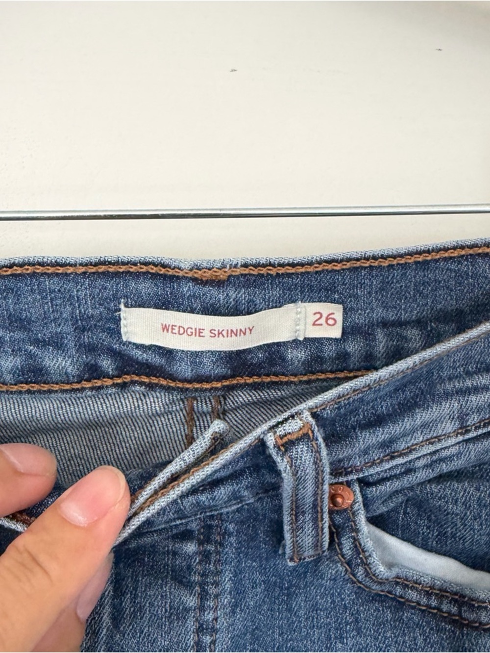 Levi’s Wedge Skinny Jeans - Picture 2 of 4